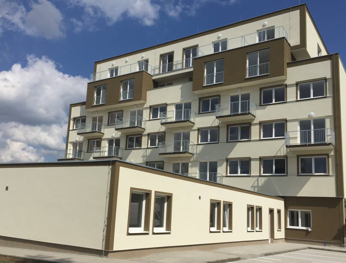 Bytová jednotka - elegantní interiér - fotografie 3