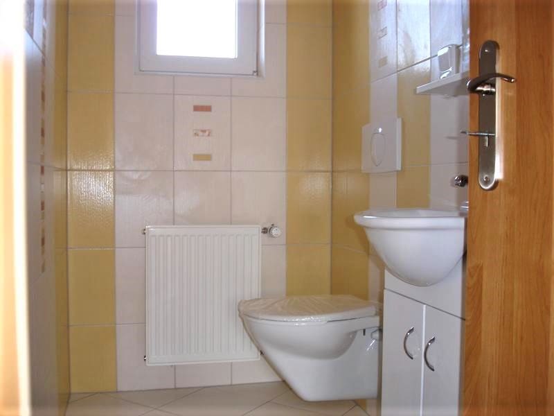 Rodinný dům - přestavba - fotografie 5