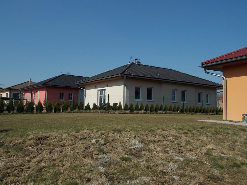 Rodinný dům s moderním designem - fotografie 6