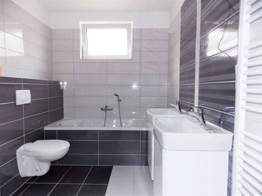 Rodinný dům - kompletní interiér - fotografie 2