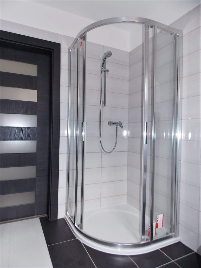 Rodinný dům - kompletní interiér - fotografie 3